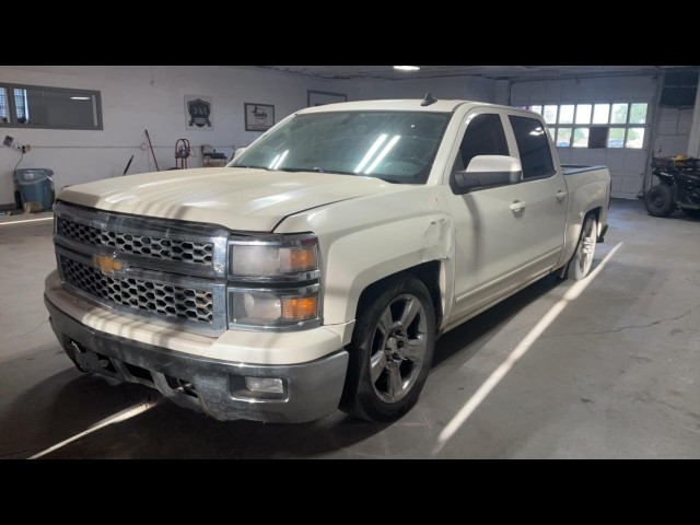 BUY CHEVROLET SILVERADO 1500 2015 2WD CREW CAB 143.5
